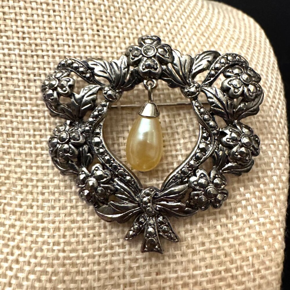 Antique-Style Silver Floral Brooch With Dangling Faux Pearl Accent